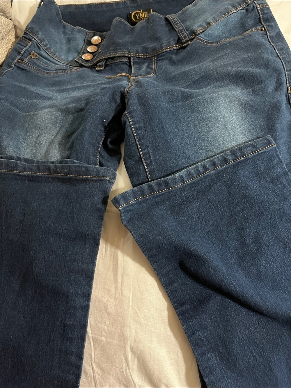 Mi Women's Jeans in Dark Blue Wash